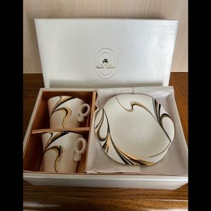 NWOT Saint James(made in Hankook) fine bone China cup and saucer set (4 pieces)